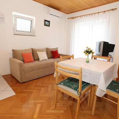 Apartments Nada Baška Buitenkant foto
